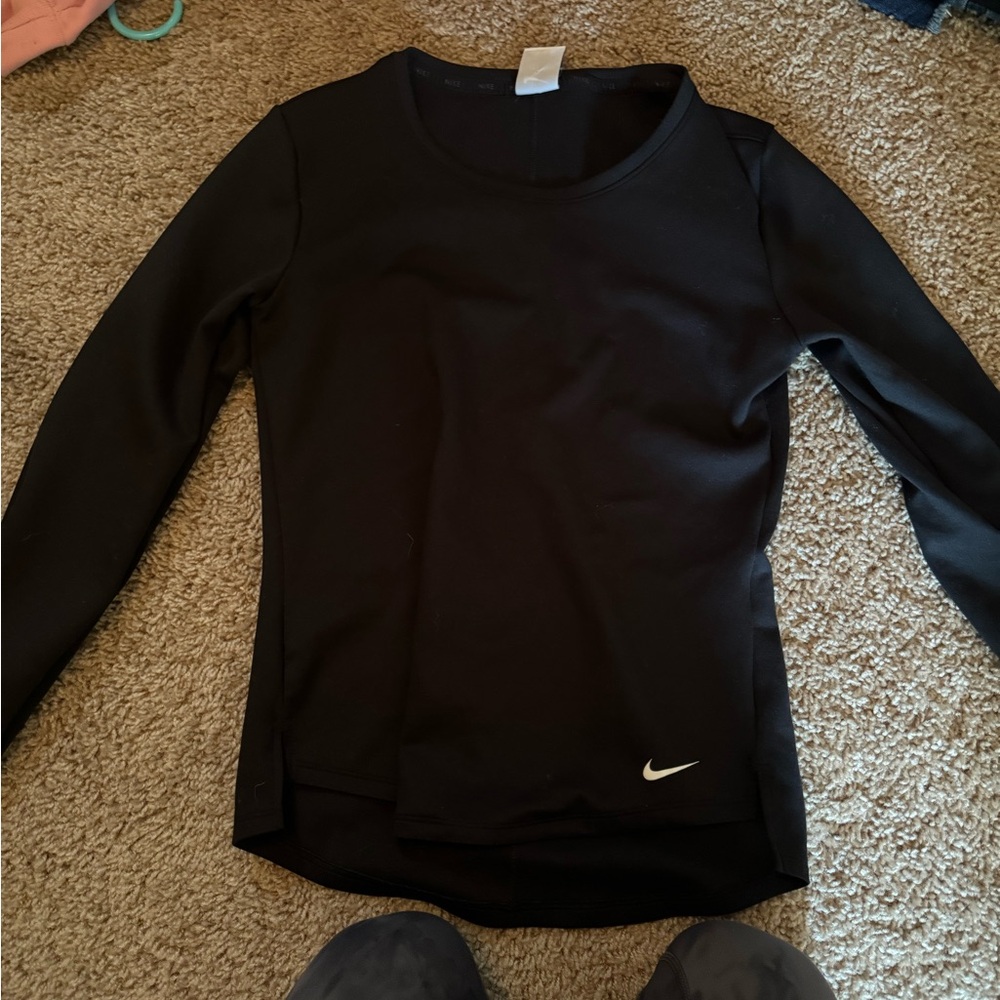 nike fleece long sleeve. black. size xs